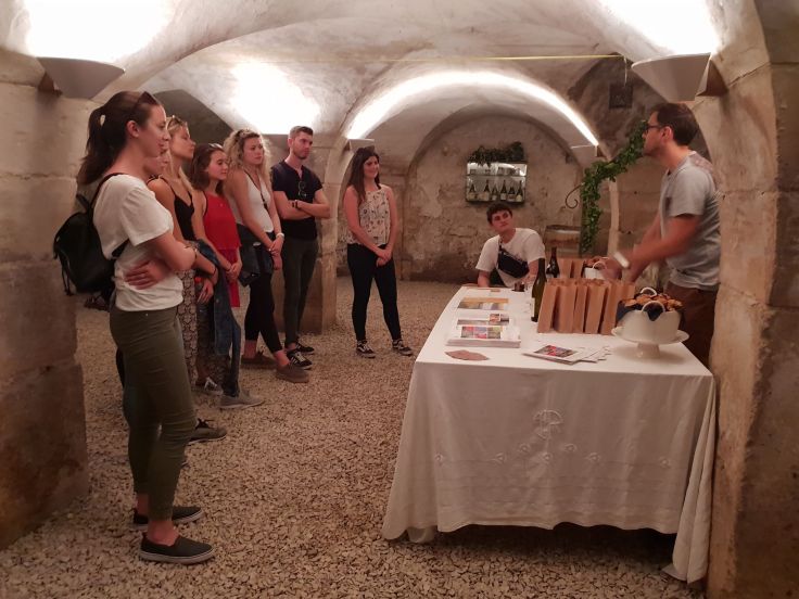 36371685_2252237958124893_3161141147271692288_n