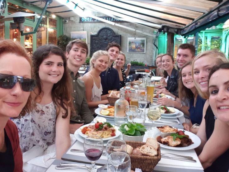 34561179_2217807171567972_7079117770469670912_n